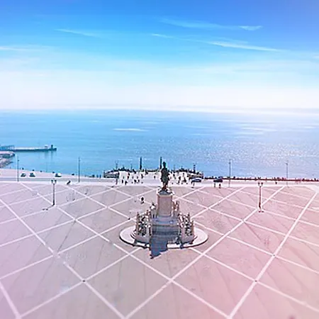 דירה Alfama Sunrise ליסבון